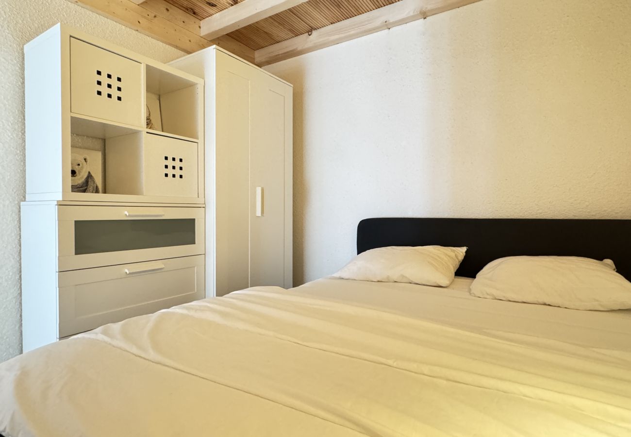 Apartment in Cauterets - Triplex 3 chambres 65m2 pour 6P. Parking couvert.