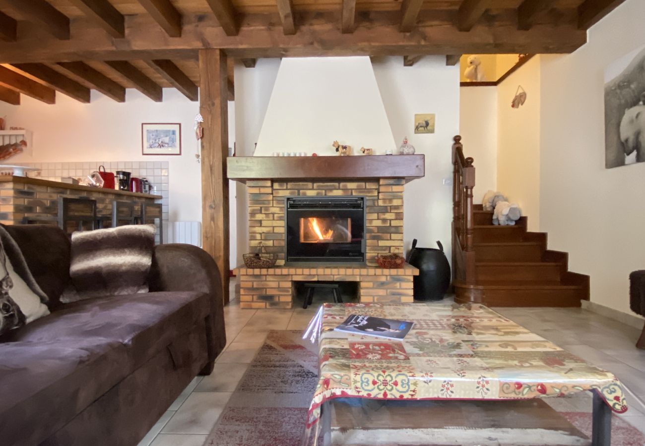 House in Cauterets - Maison de ville 9P, 4 chambres. Balcon et parking. 