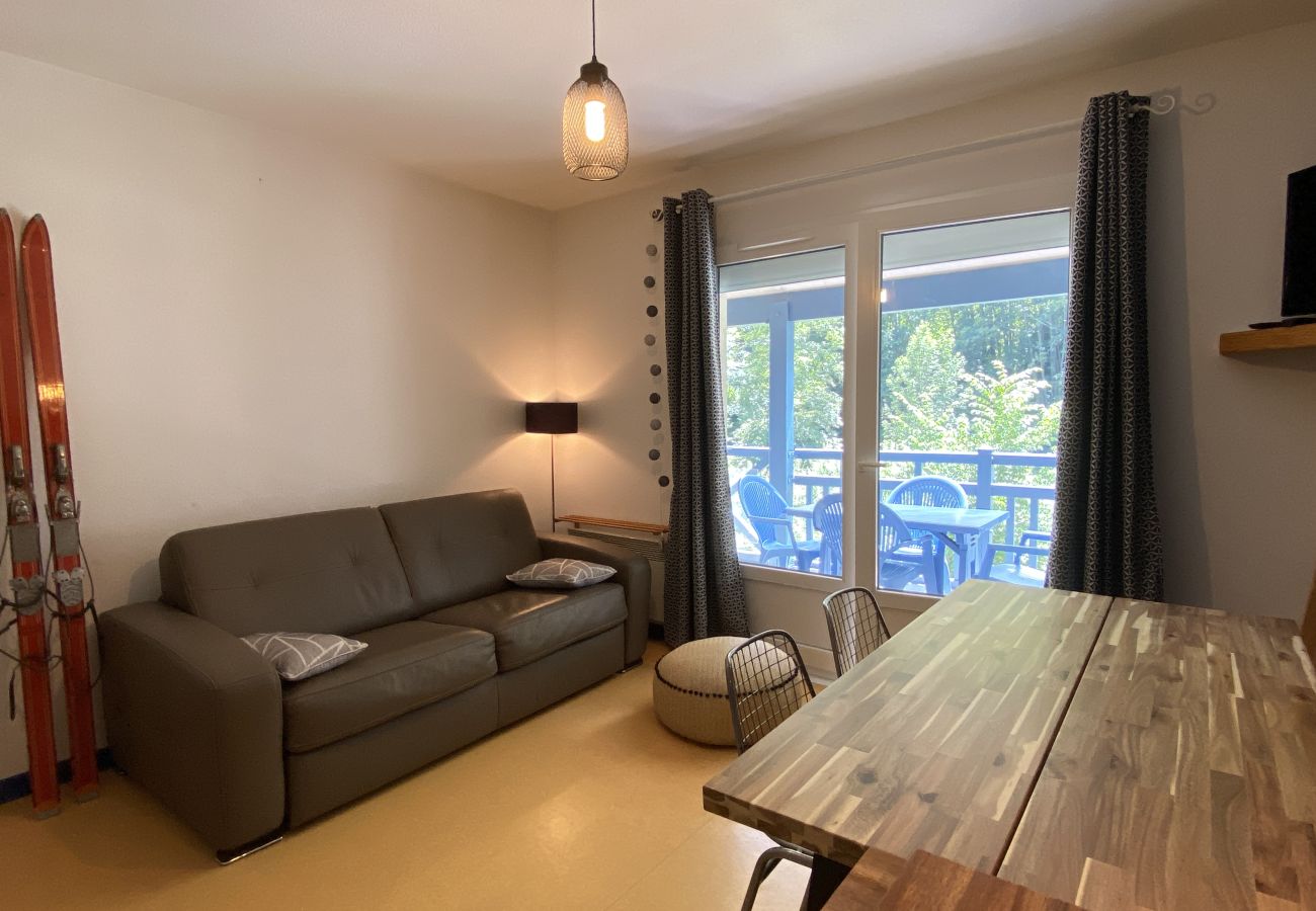 Apartment in Cauterets - Duplex 2 chambres 47m2 pour 6pers. Parking. Balcon 