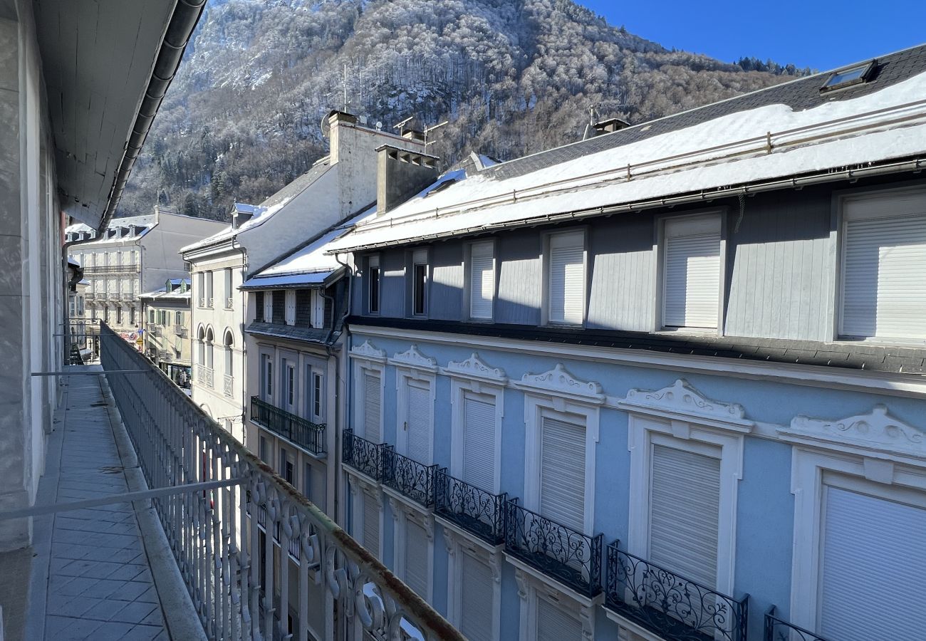 Apartment in Cauterets - Quartier piéton. T3 65m2. 2 chambres. 5 personnes. 