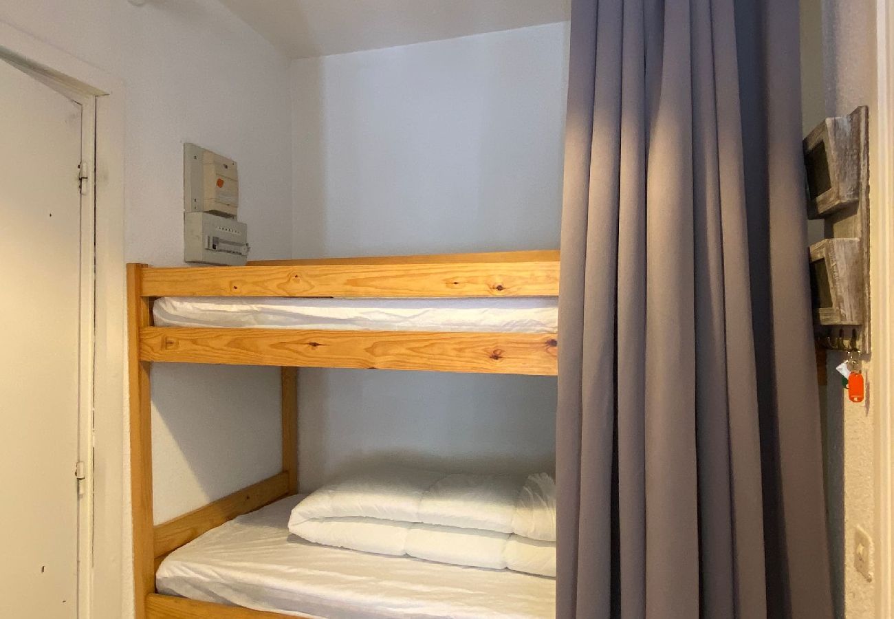 Studio in Cauterets - Pied-à-terre au centre de Cauterets. 4 personnes. 