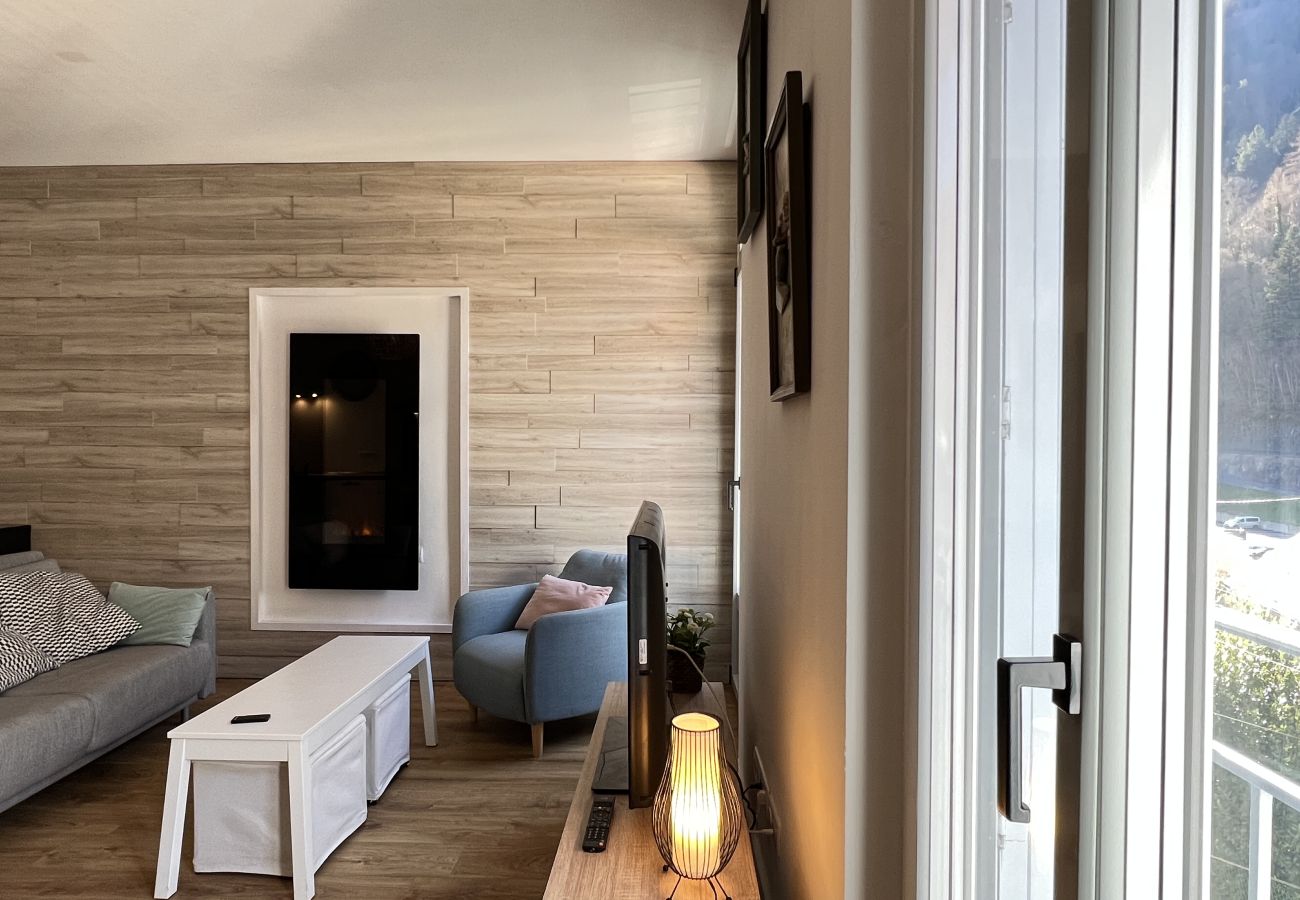 Apartment in Cauterets - Haut du village, T2 + alcôve 5p. 