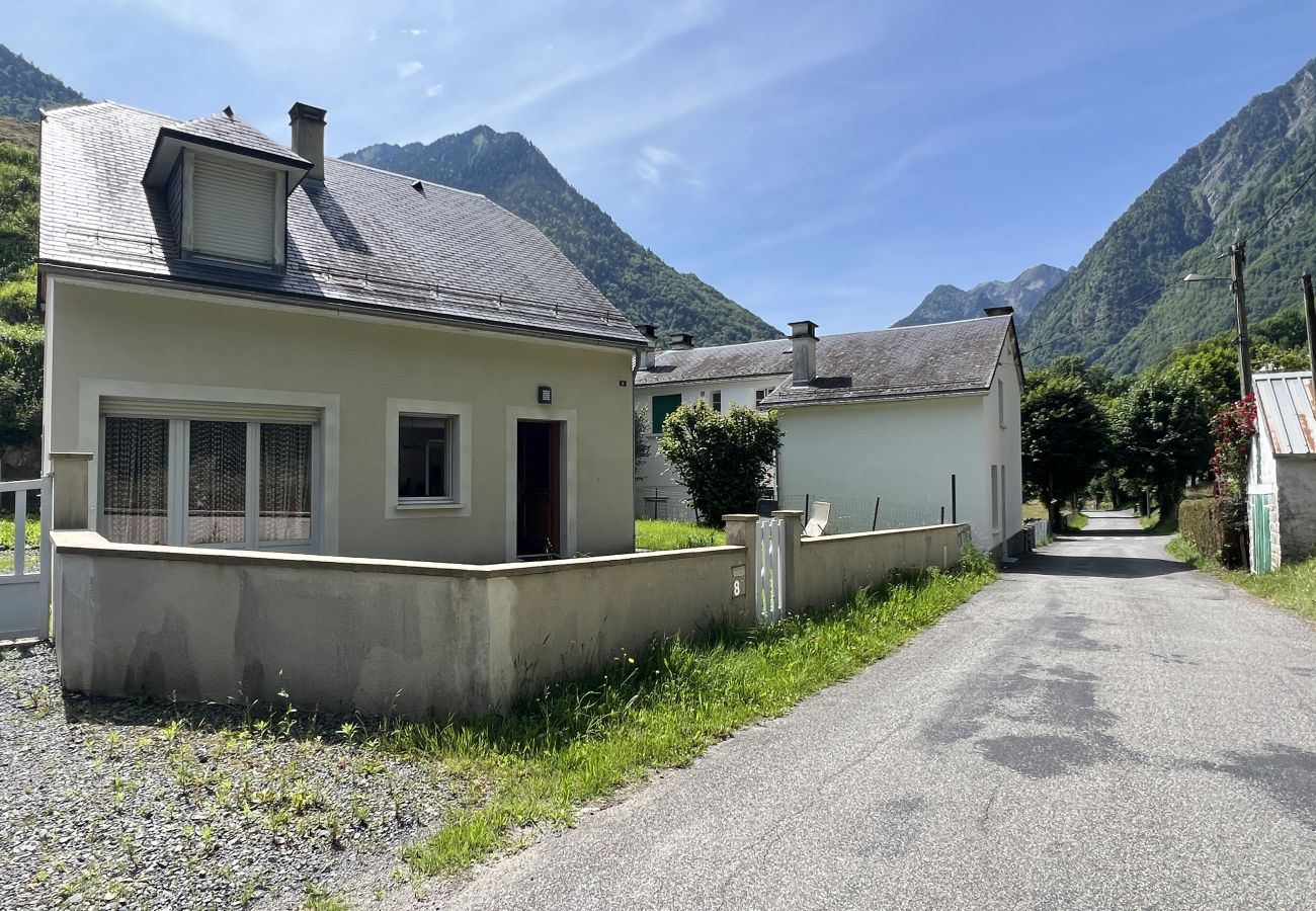 House in Cauterets - La maison de FanloU 