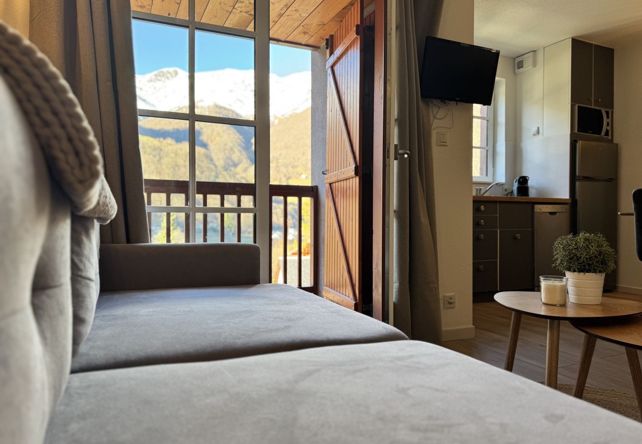 Apartment in Cauterets - Joli duplex 5P. Parking & balcon