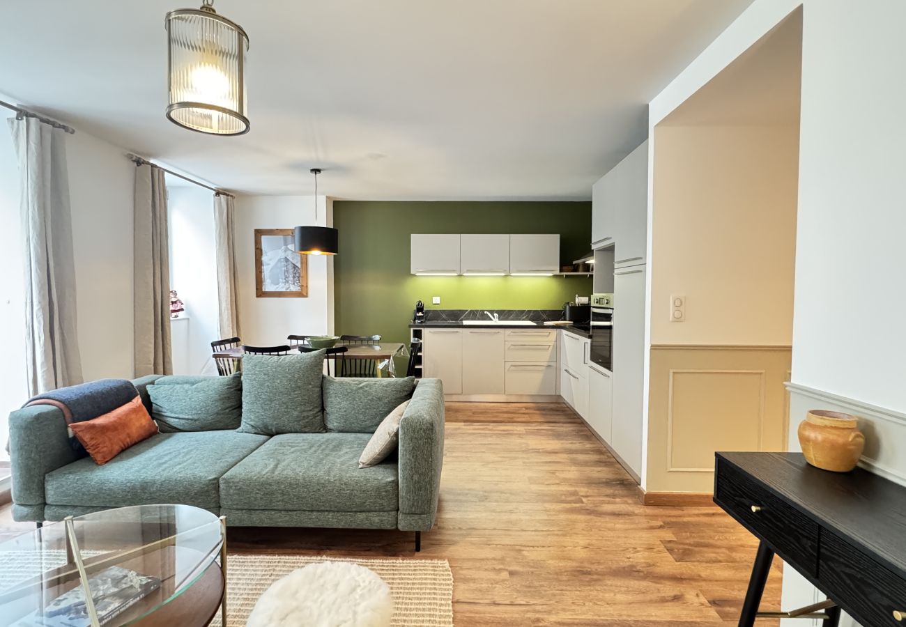 Apartment in Cauterets - Plein centre. Bel apt 4pièces de 80m2 pour 6 pers.