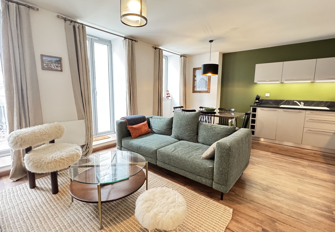 Apartment in Cauterets - Plein centre. Bel apt 4pièces de 80m2 pour 6 pers.