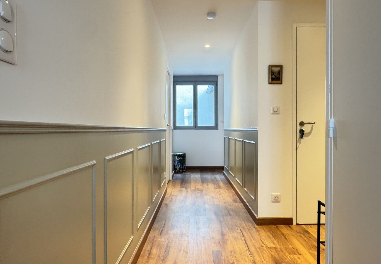 Apartment in Cauterets - Plein centre. Bel apt 4pièces de 80m2 pour 6 pers.