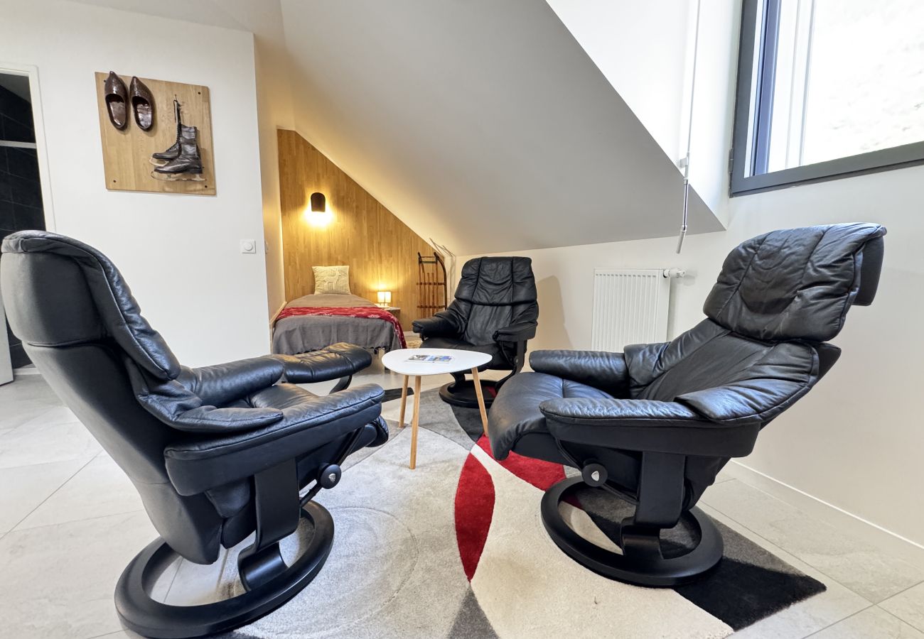 Apartment in Cauterets - Bel apt 85m2 8P. Parking. Balcon