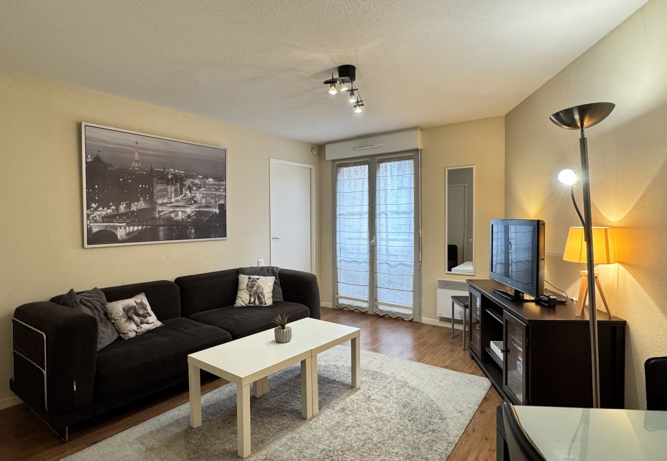 Apartment in Cauterets - Au pied de la télécabine, T2 alcôve pour 5P