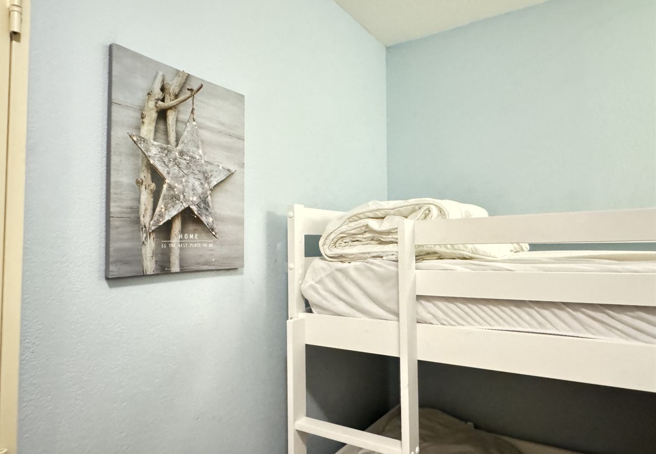 Apartment in Cauterets - Au pied de la télécabine, T2 alcôve pour 5P