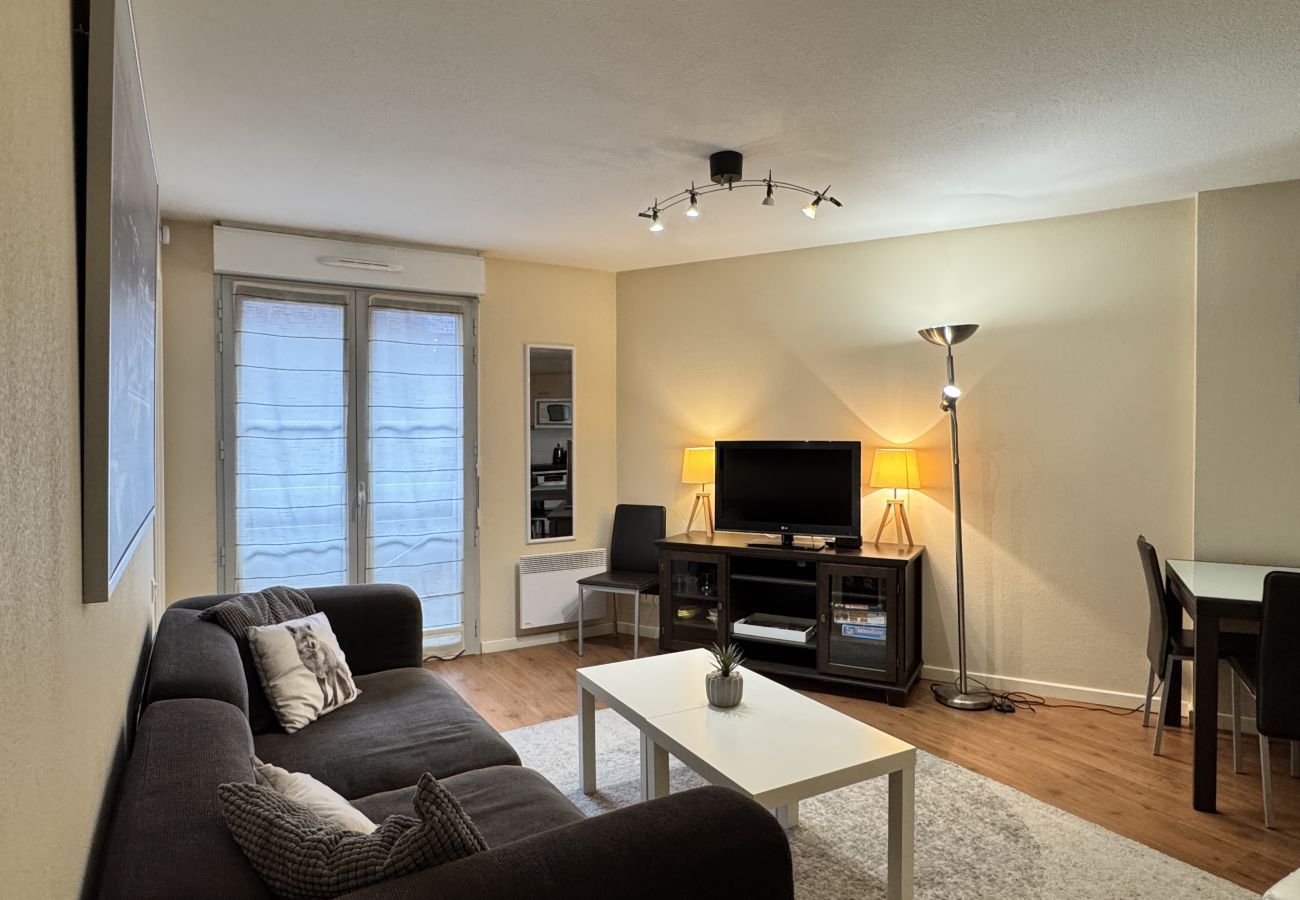 Apartment in Cauterets - Au pied de la télécabine, T2 alcôve pour 5P
