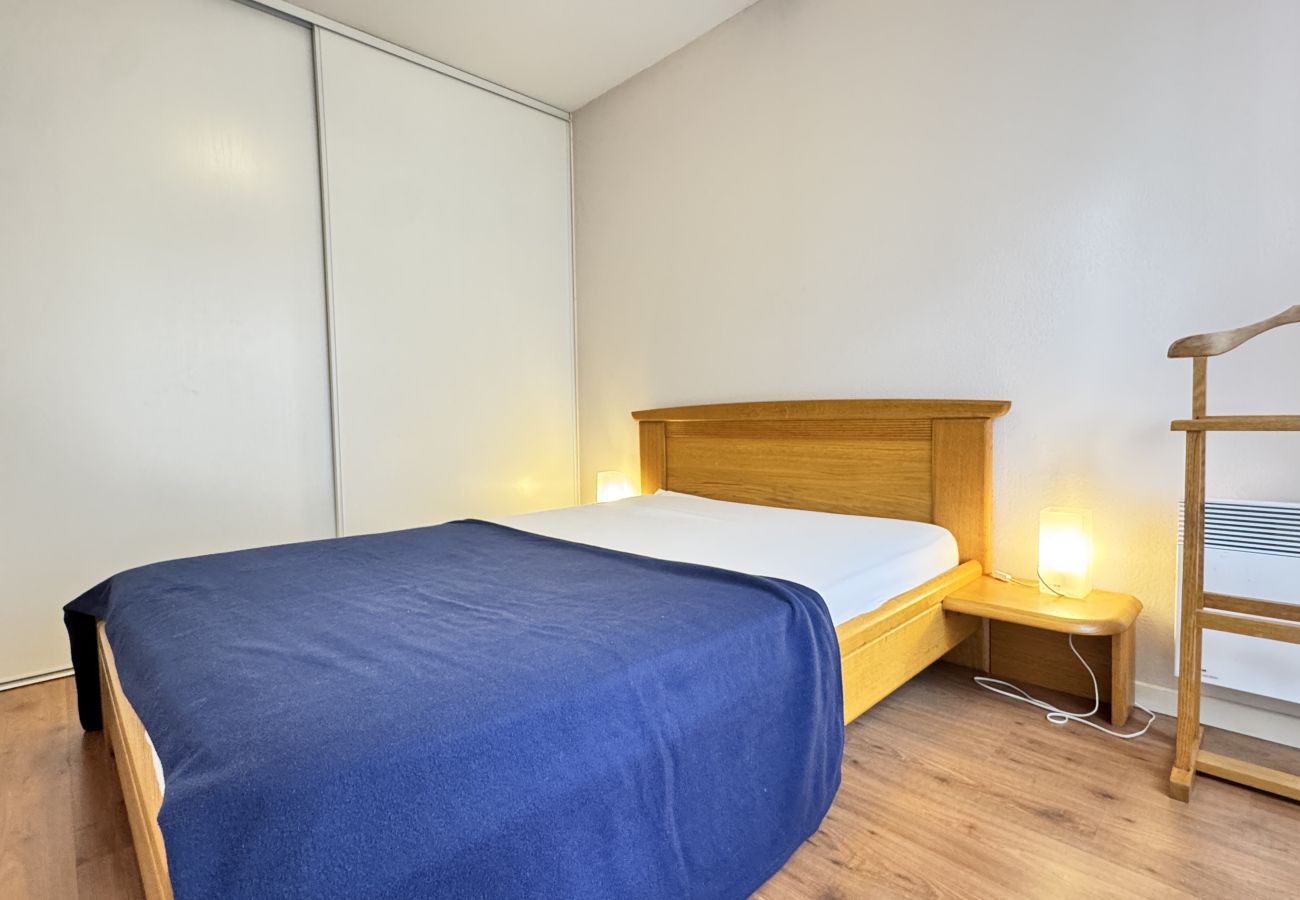 Apartment in Cauterets - Au pied de la télécabine, T2 alcôve pour 5P