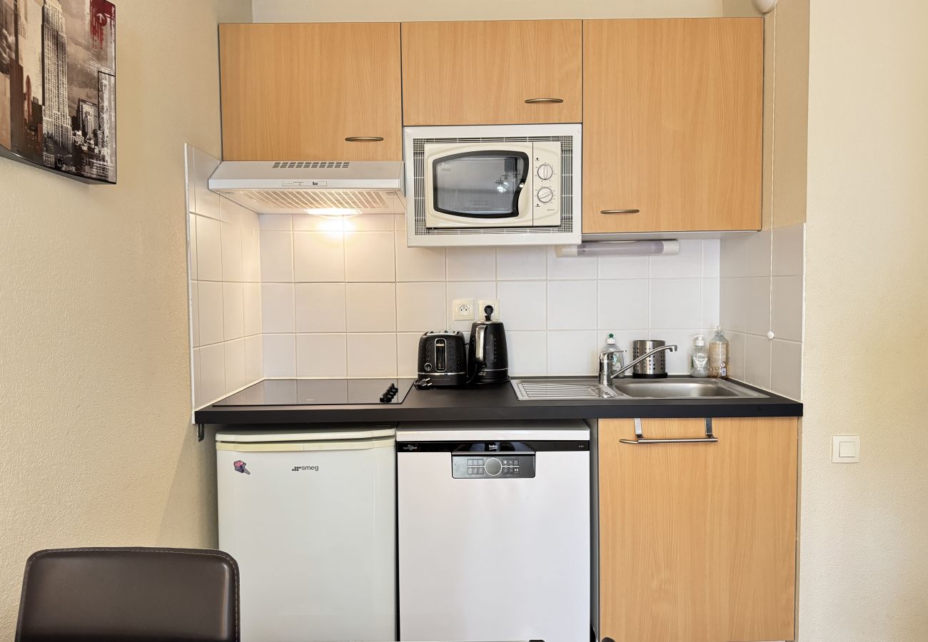 Apartment in Cauterets - Au pied de la télécabine, T2 alcôve pour 5P