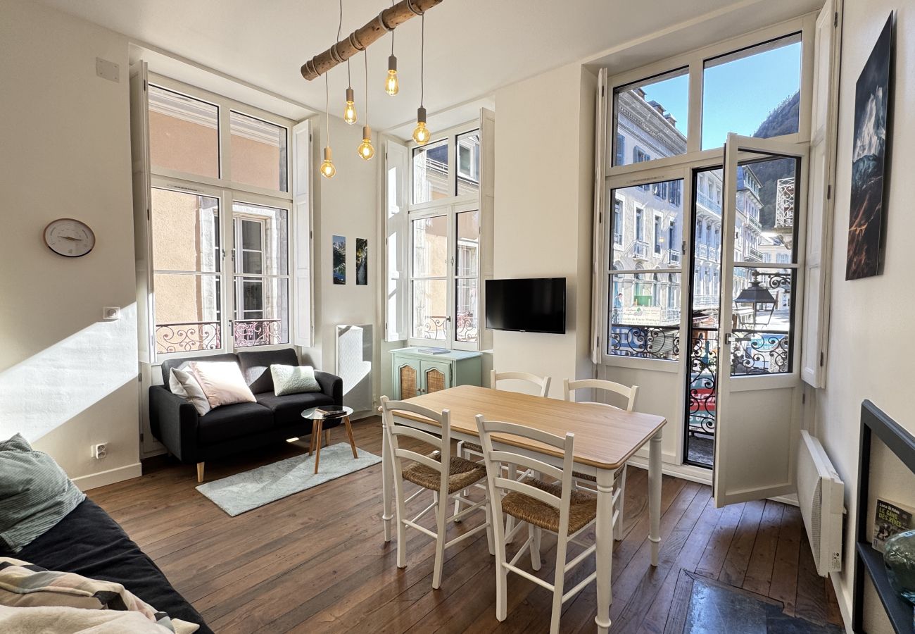 Apartment in Cauterets - Cocon de charme au coeur de Cauterets