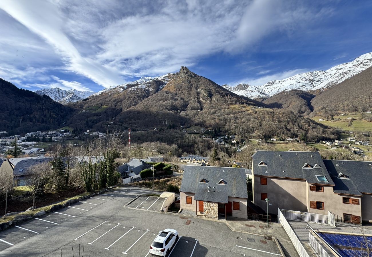 Apartment in Cauterets - AGREABLE DUPLEX POUR 5P DANS RESIDENCE AVEC PISCINE