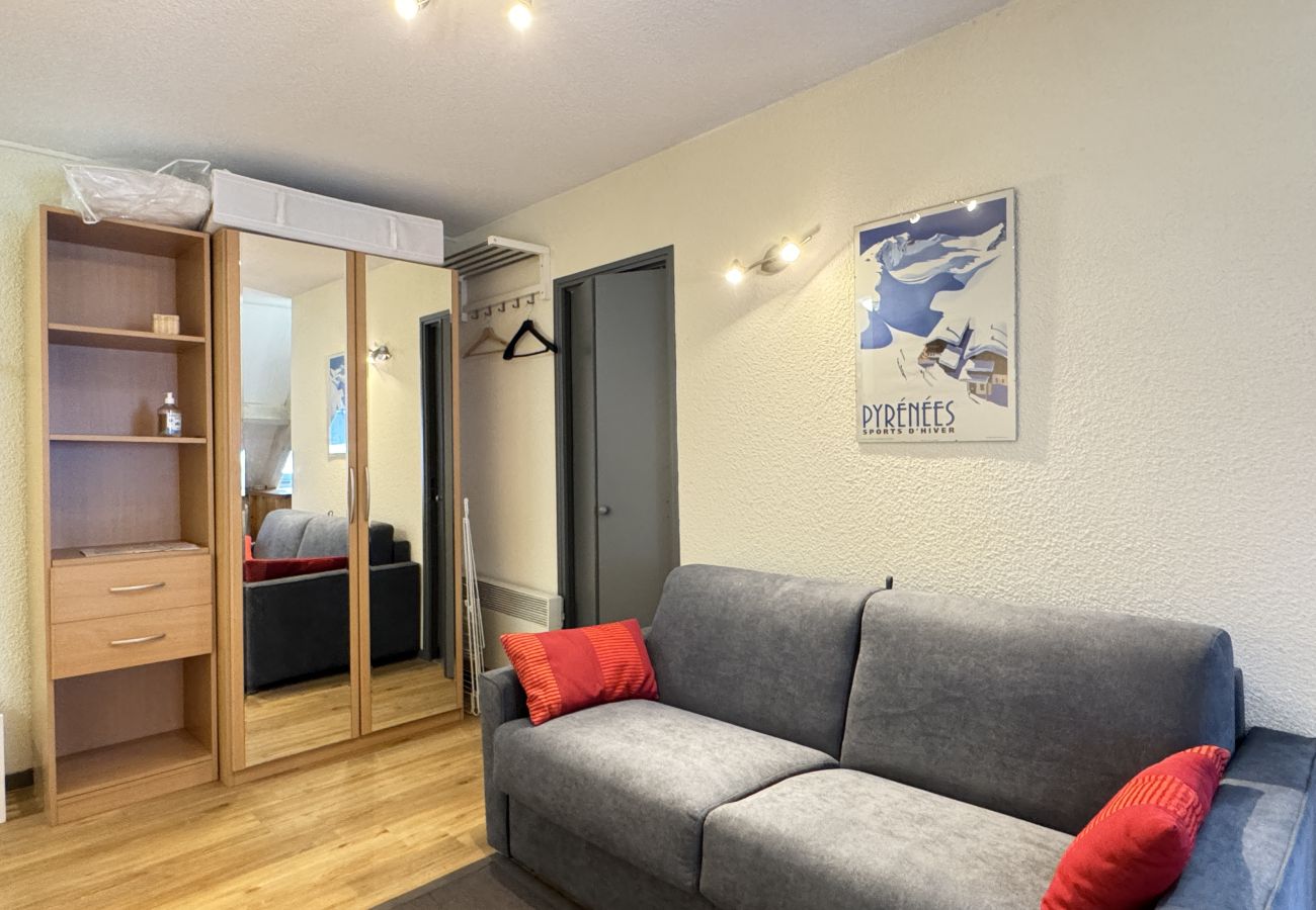 Apartamento en Cauterets - Au pied du télécabine, T2 parking et casier à ski 