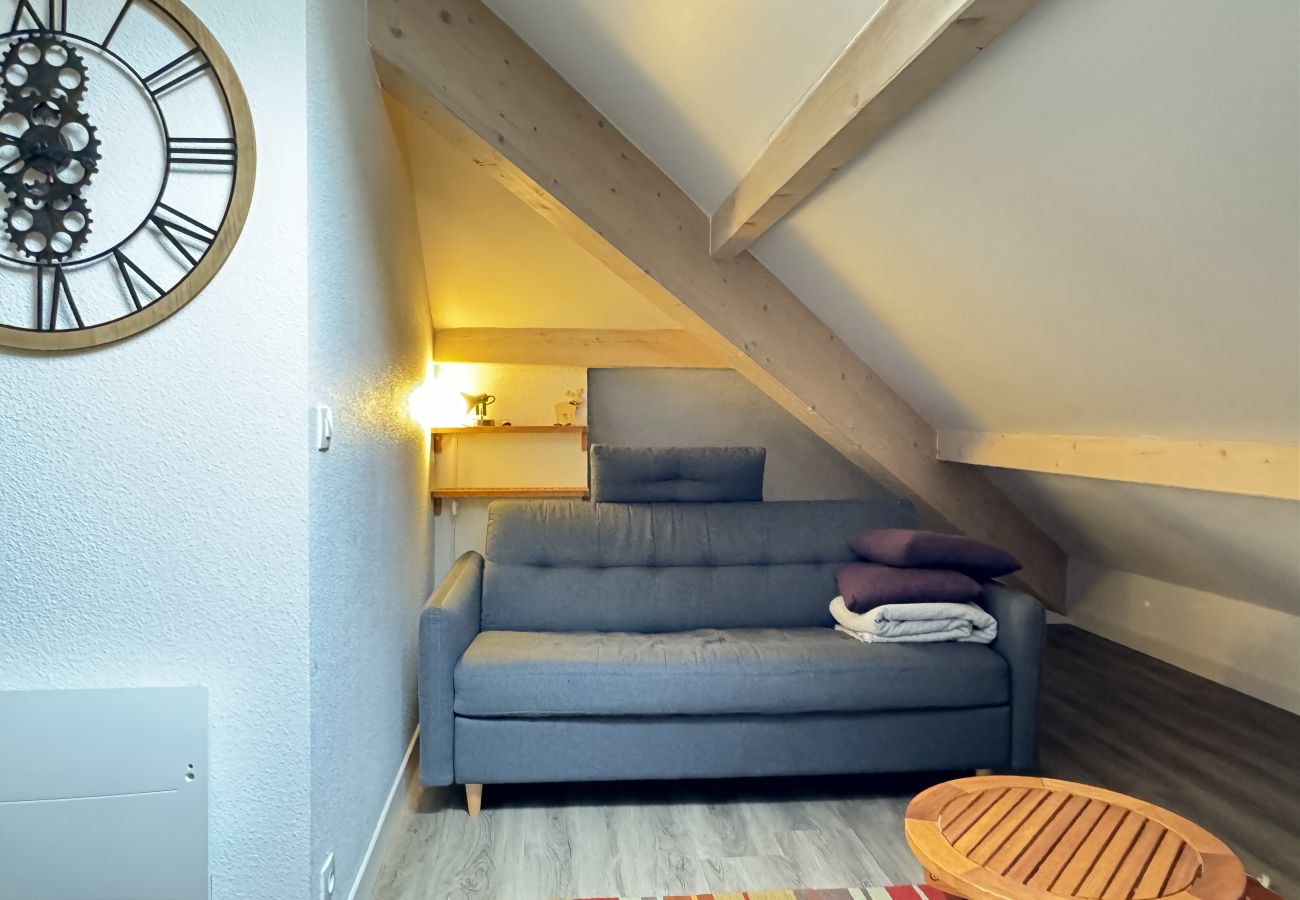 Apartamento en Cauterets - Place de la mairie T2 type loft 70m2 terrasse 35m2 