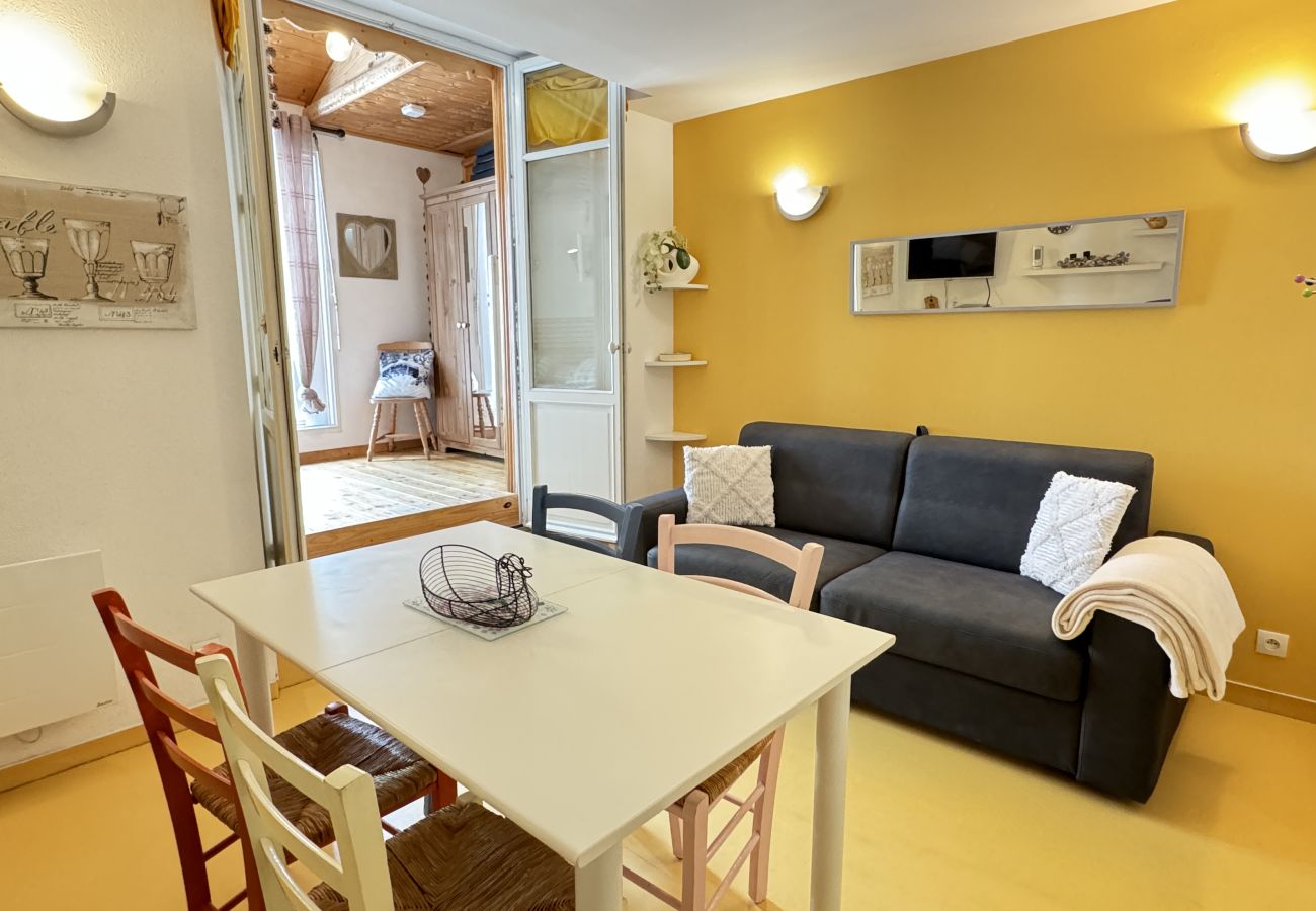 Apartamento en Cauterets - Place de la Mairie. Joli T2  4P - Terrasse et vue. 