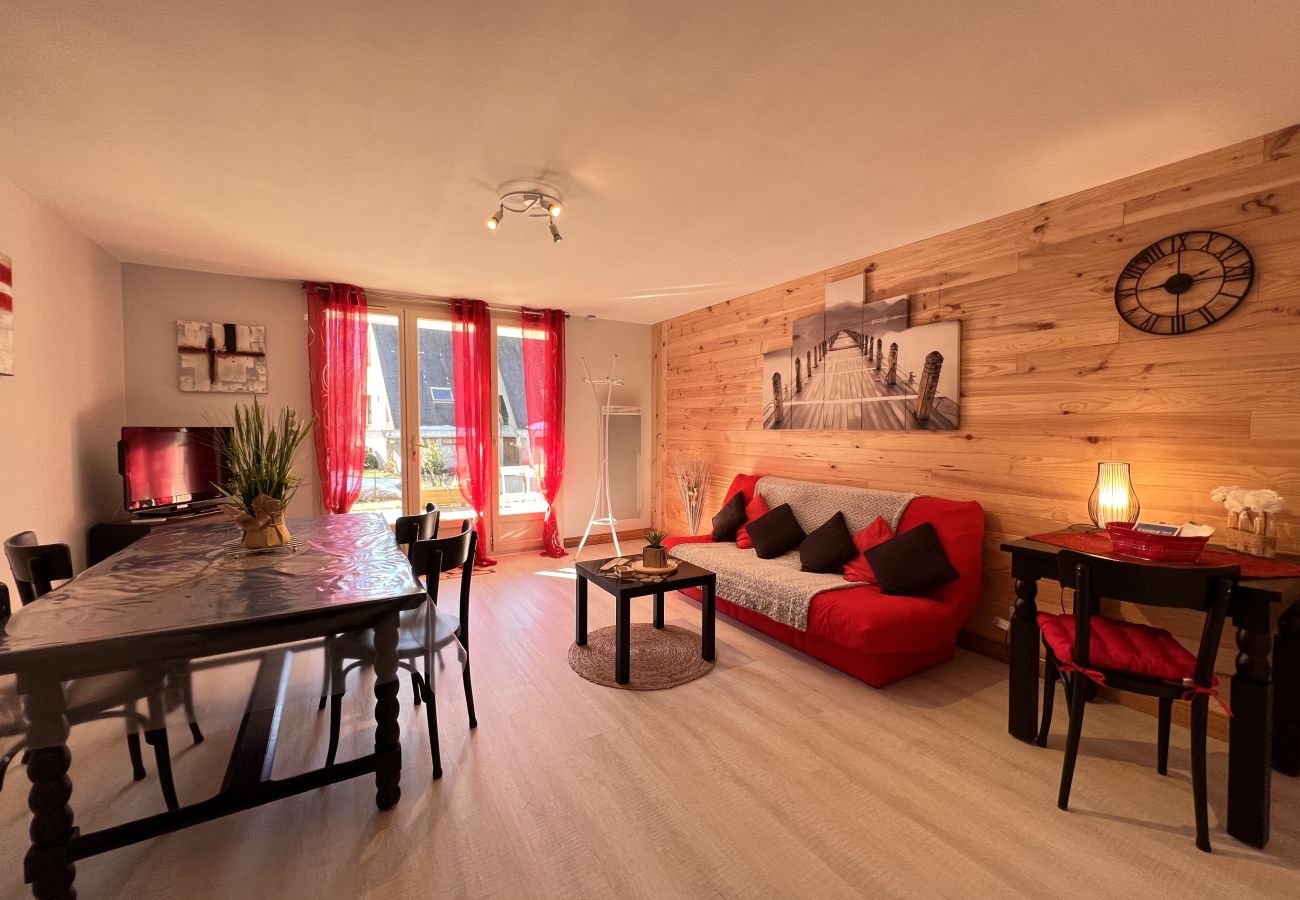 Apartamento en Cauterets - T2 ensoleillé avec terrasse et vaste jardin commun 