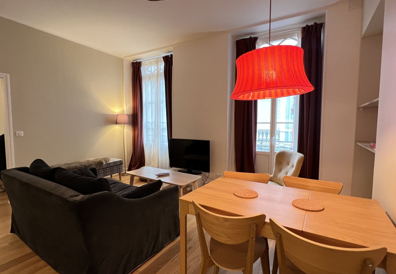 Apartamento en Cauterets - Charmant T3 - Cœur de Cauterets 