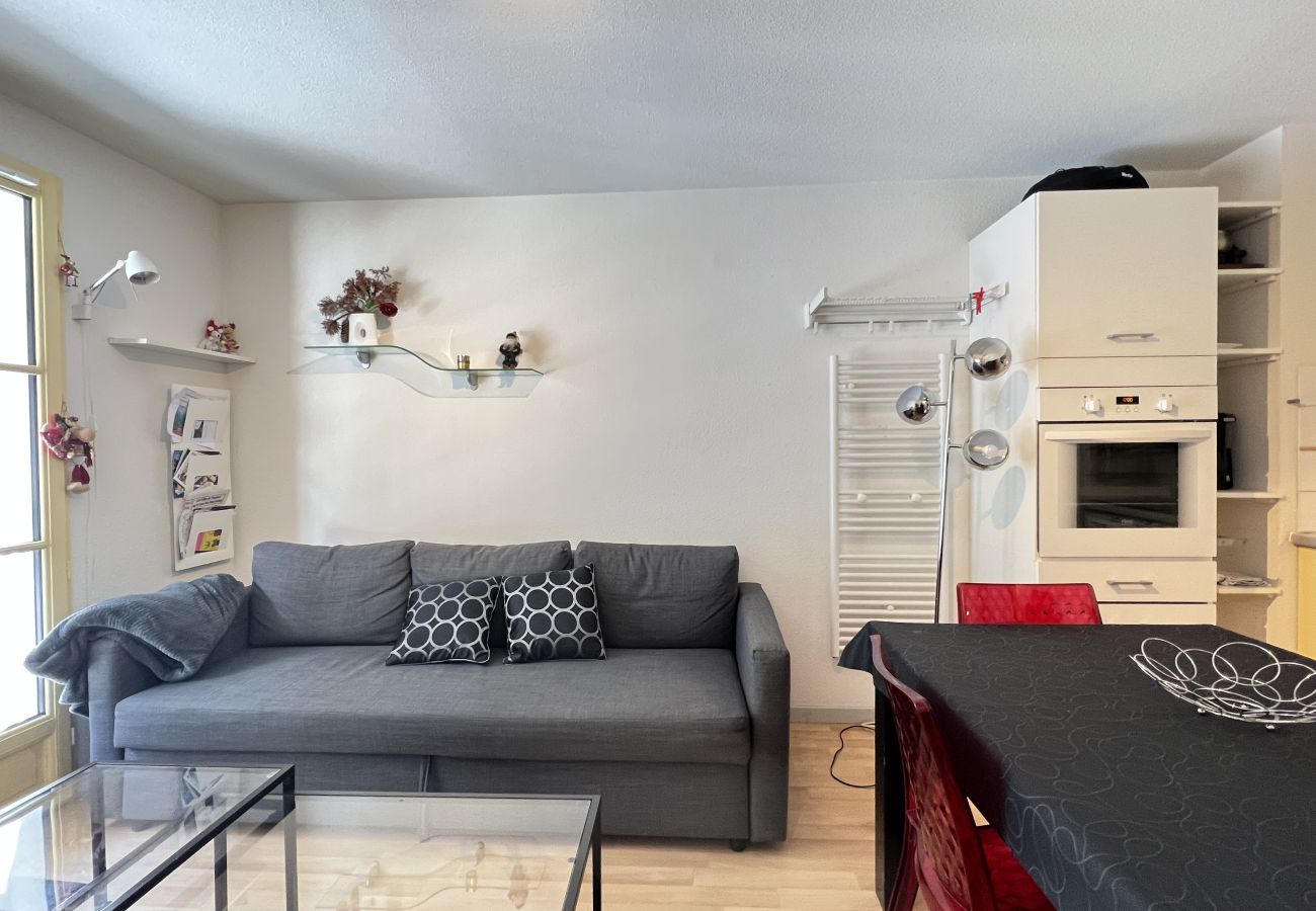 Apartamento en Cauterets - T2 alcove confortable pour 4 à 5p. Balcon. Parking 