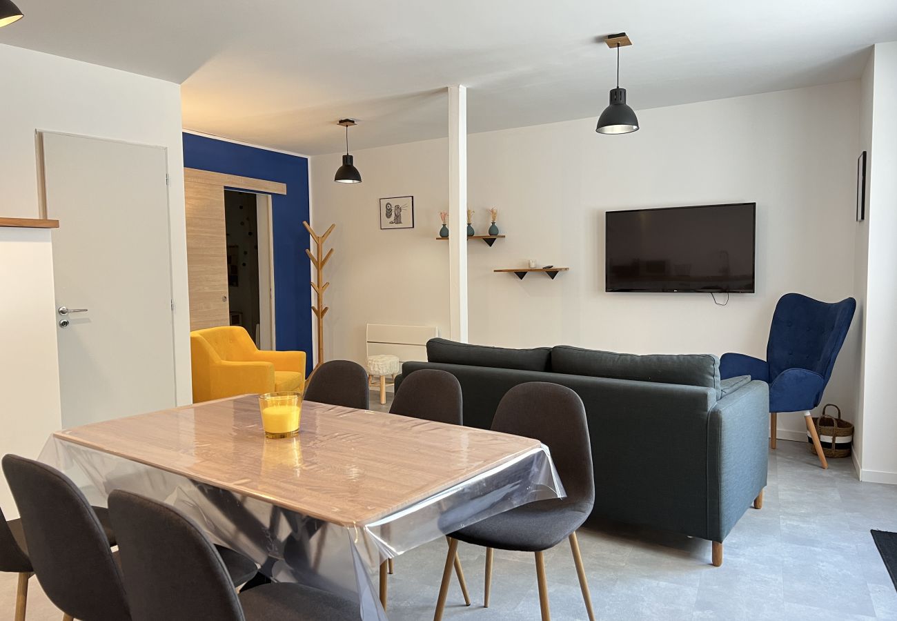 Apartamento en Cauterets - L'HYPERCENTRAL. T3 séjour + 2 chambres. Pensé pr 4 