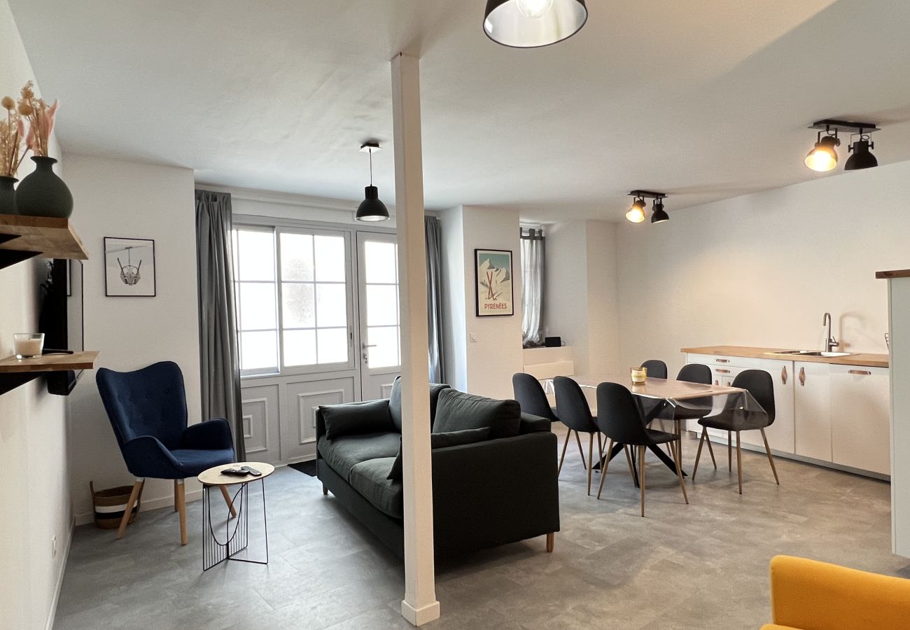 Apartamento en Cauterets - L'HYPERCENTRAL. T3 séjour + 2 chambres. Pensé pr 4 