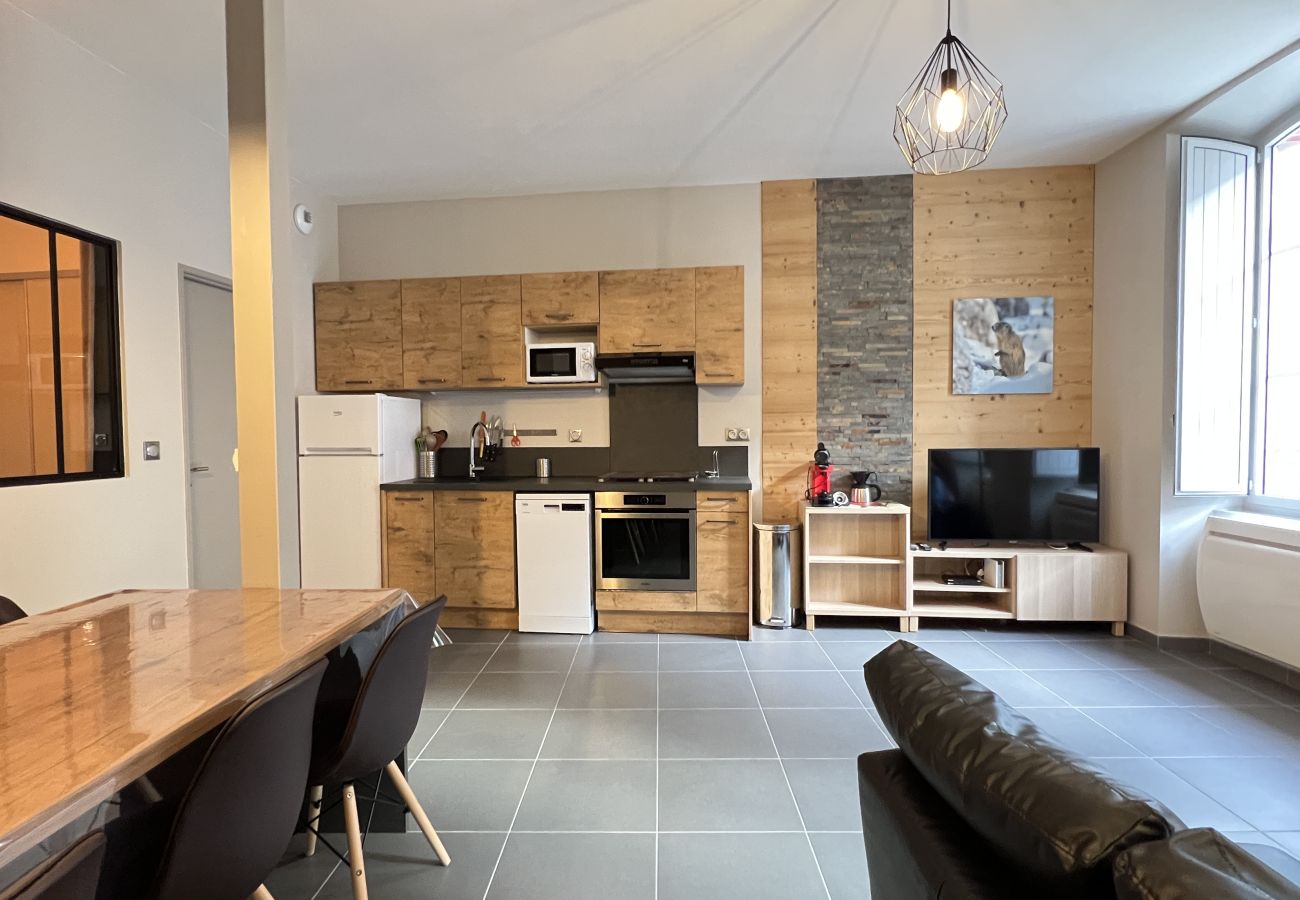 Apartamento en Cauterets - Joli T3 rénové ds une villa 1900 