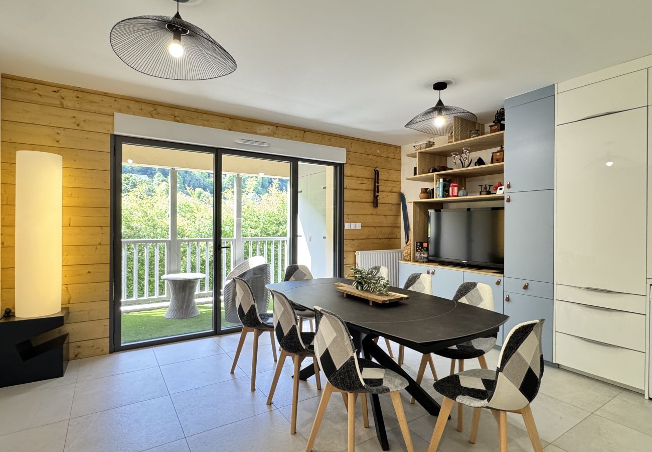 Apartamento en Cauterets - Bel apt 85m2 8P. Parking. Balcon