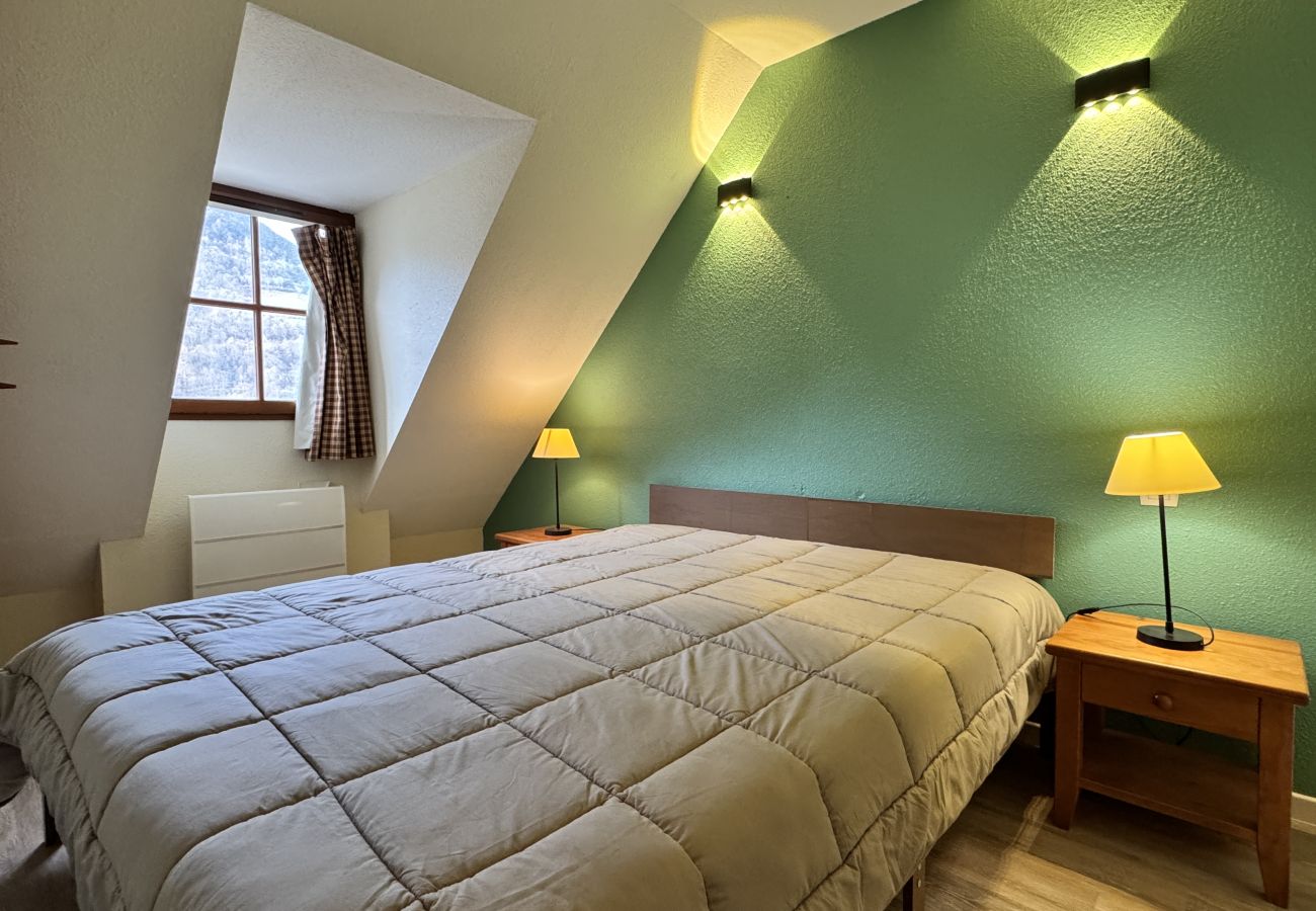 Apartamento en Cauterets - AGREABLE DUPLEX POUR 5P DANS RESIDENCE AVEC PISCINE