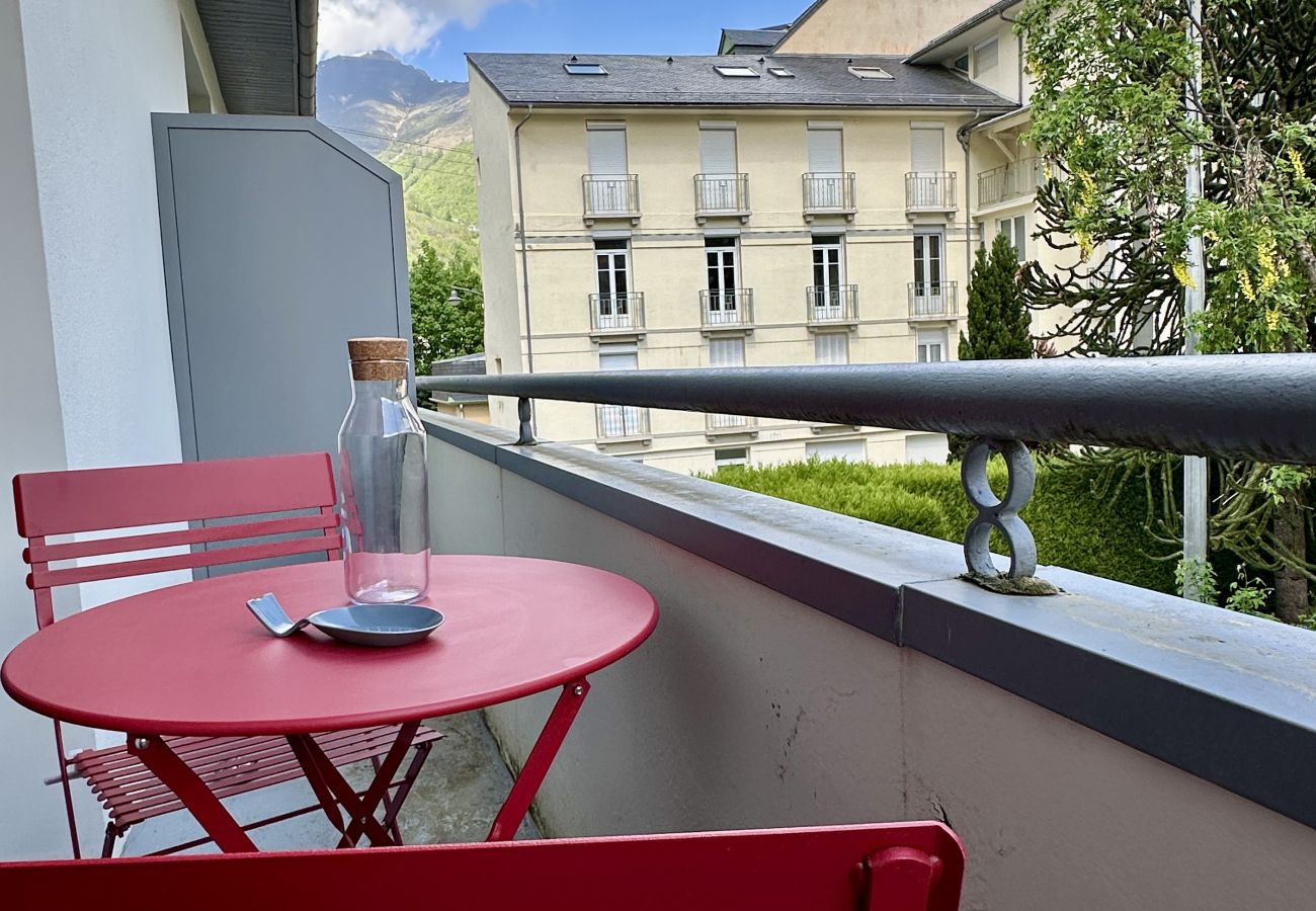 Apartamento en Cauterets - Joli T2/ 4p neuf centre de Cauterets avec Parking.
