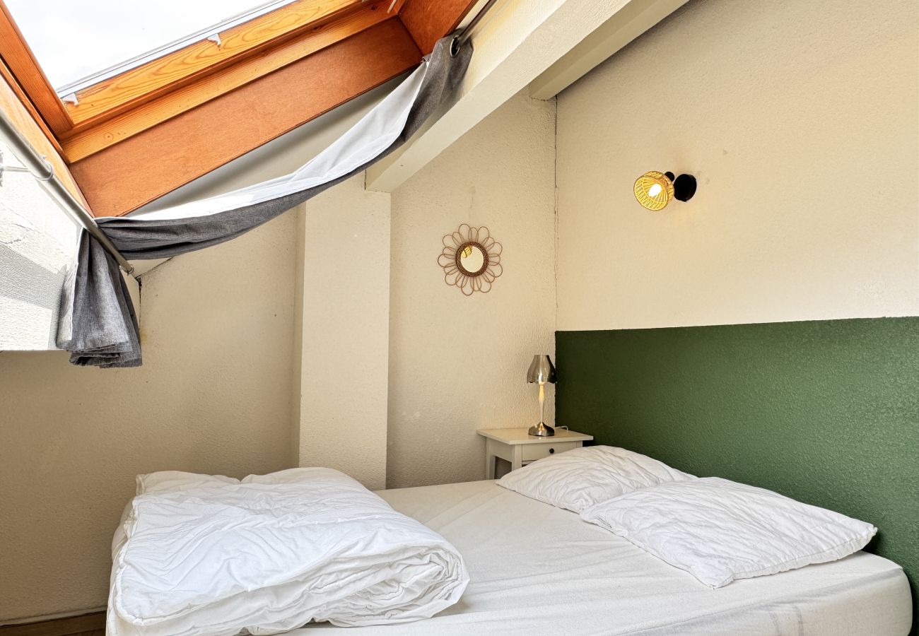 Appartement à Cauterets - Triplex 3 chambres 65m2 pour 6P. Parking couvert.