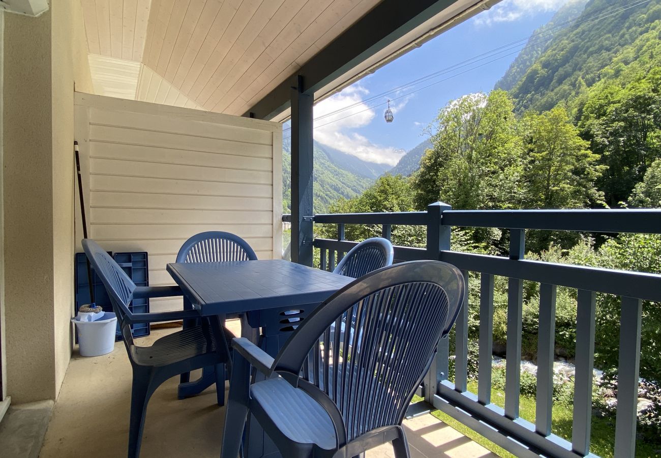 Appartement à Cauterets - Duplex 2 chambres 47m2 pour 6pers. Parking. Balcon 