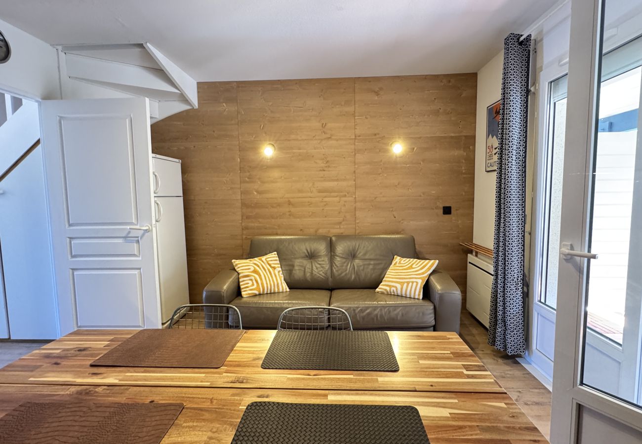 Appartement à Cauterets - Duplex 2 chambres 47m2 pour 6pers. Parking. Balcon 