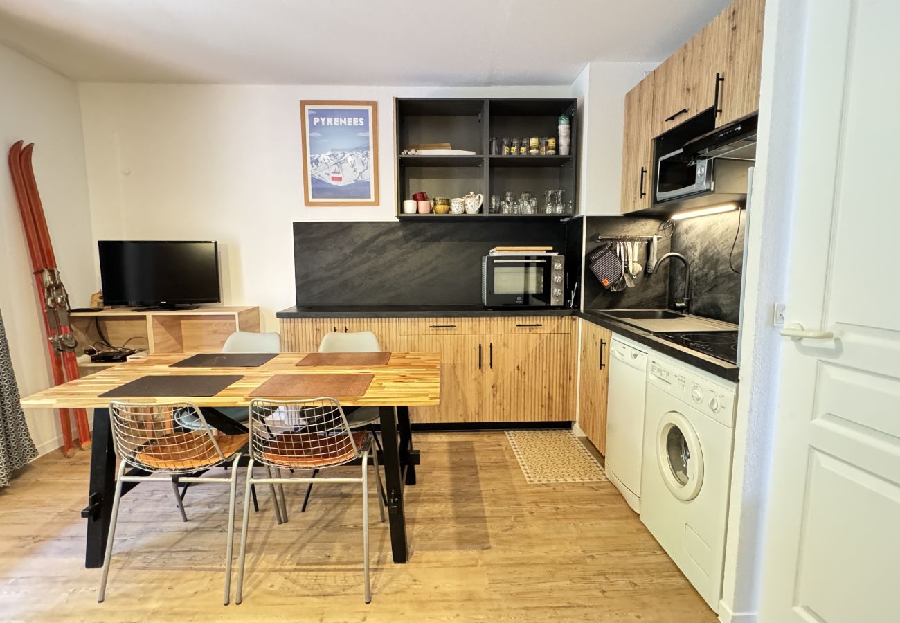 Appartement à Cauterets - Duplex 2 chambres 47m2 pour 6pers. Parking. Balcon 