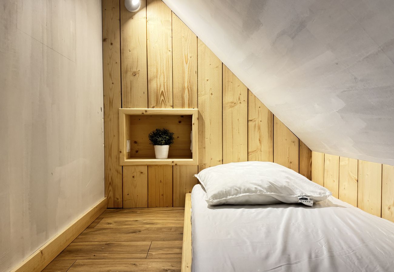 Appartement à Cauterets - Joli duplex 5P. Parking & balcon