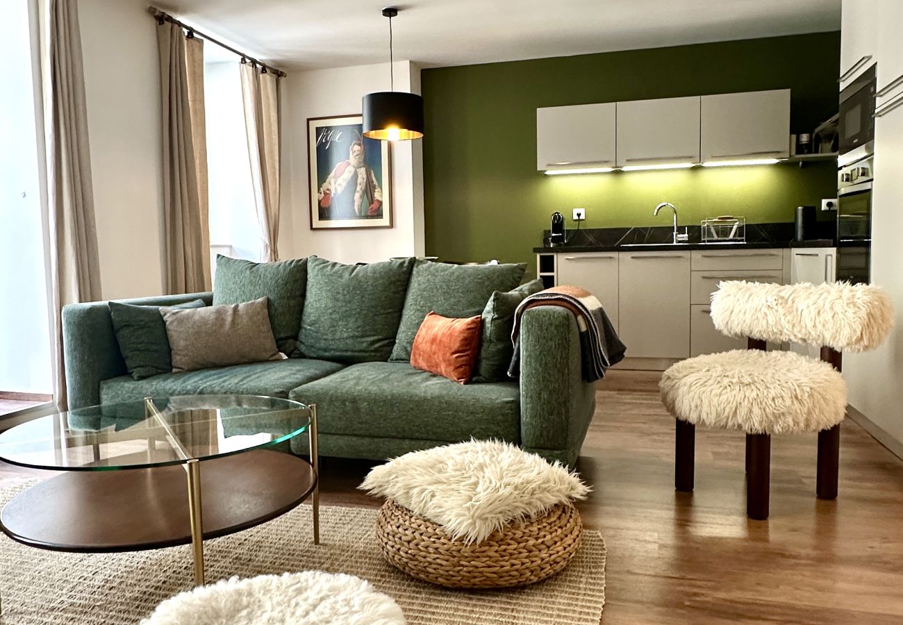 Appartement à Cauterets - Plein centre. Bel apt 4pièces de 80m2 pour 6 pers.