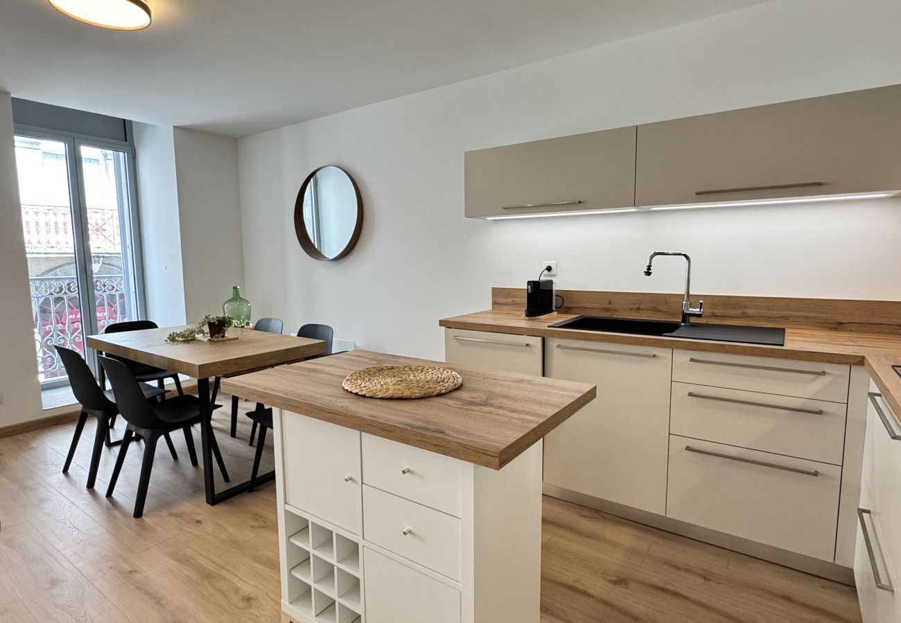 Appartement à Cauterets - Plein centre. Bel apt 3pièces de 70m2 pour 6 pers.