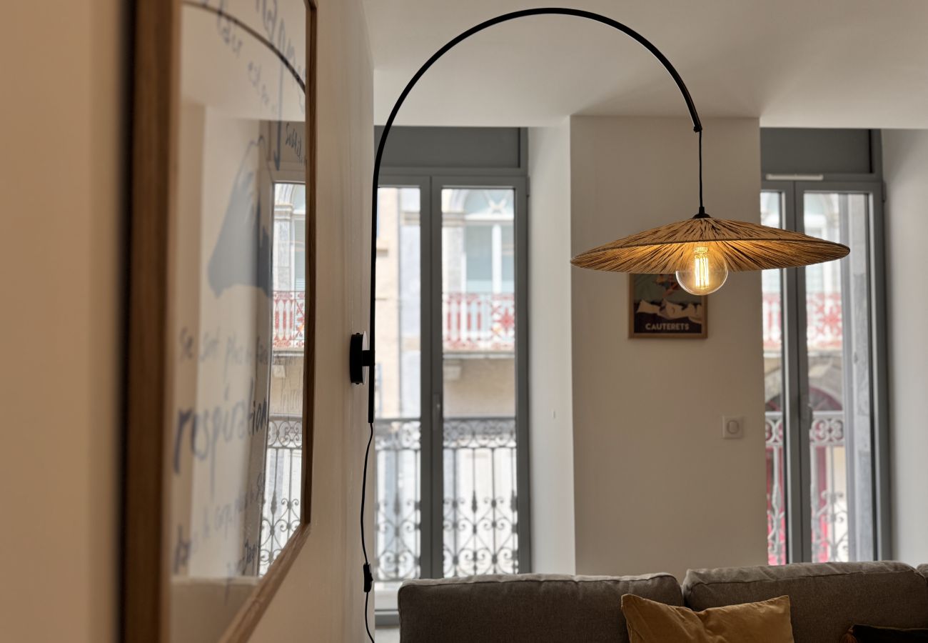 Appartement à Cauterets - Plein centre. Bel apt 3pièces de 70m2 pour 6 pers.
