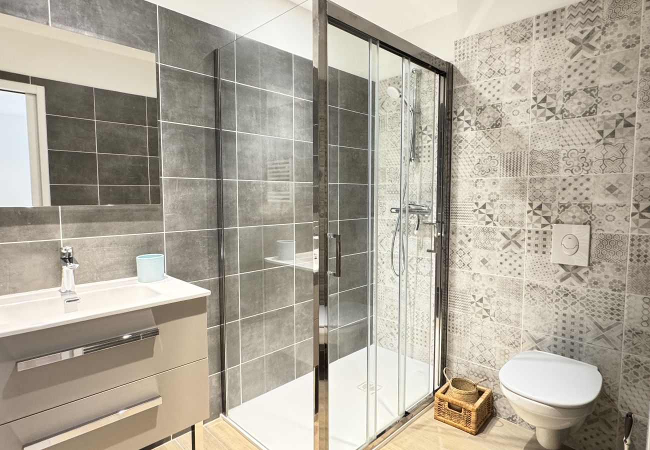 Appartement à Cauterets - Plein centre. Bel apt 3pièces de 70m2 pour 6 pers.