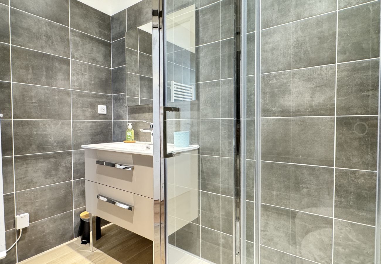 Appartement à Cauterets - Plein centre. Bel apt 3pièces de 70m2 pour 6 pers.