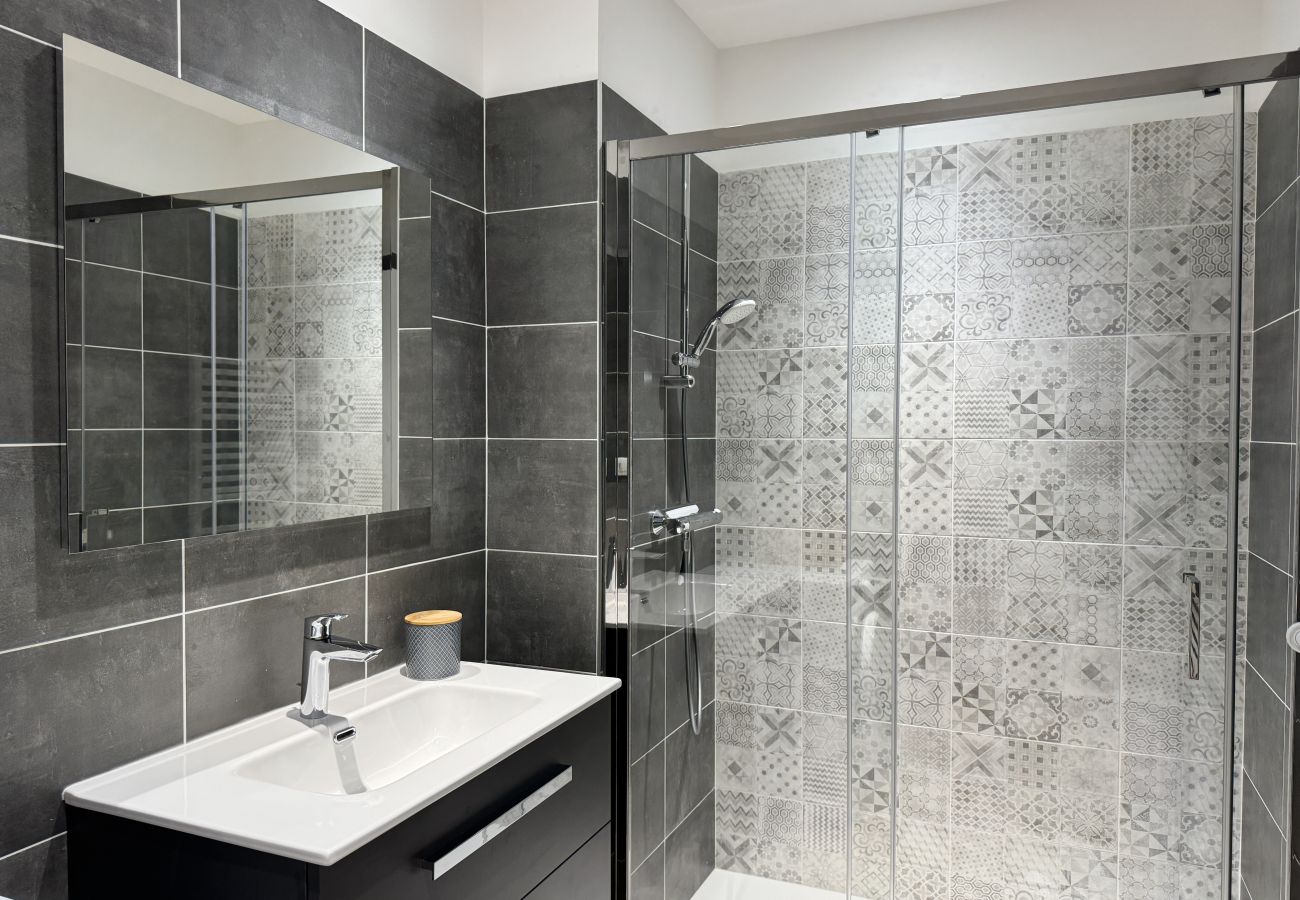 Appartement à Cauterets - Plein centre. Bel apt 3pièces de 70m2 pour 6 pers.