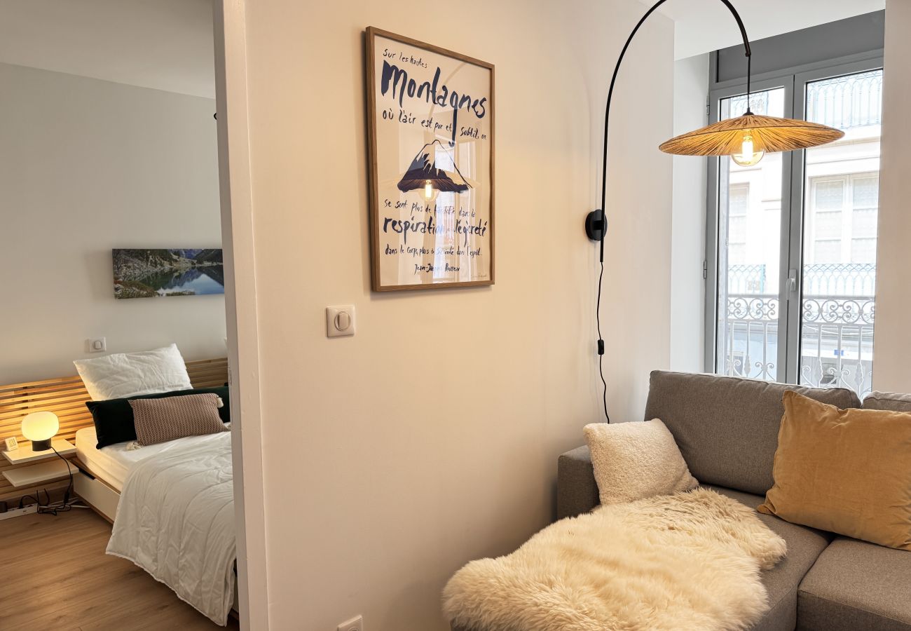 Appartement à Cauterets - Plein centre. Bel apt 3pièces de 70m2 pour 6 pers.
