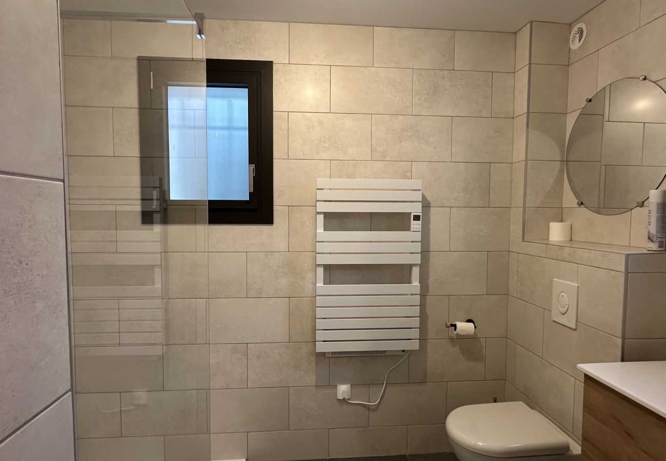 Maison à Cauterets - MAISON AVEC  JARDIN - 3 CHAMBRES - 8 PERSONNES