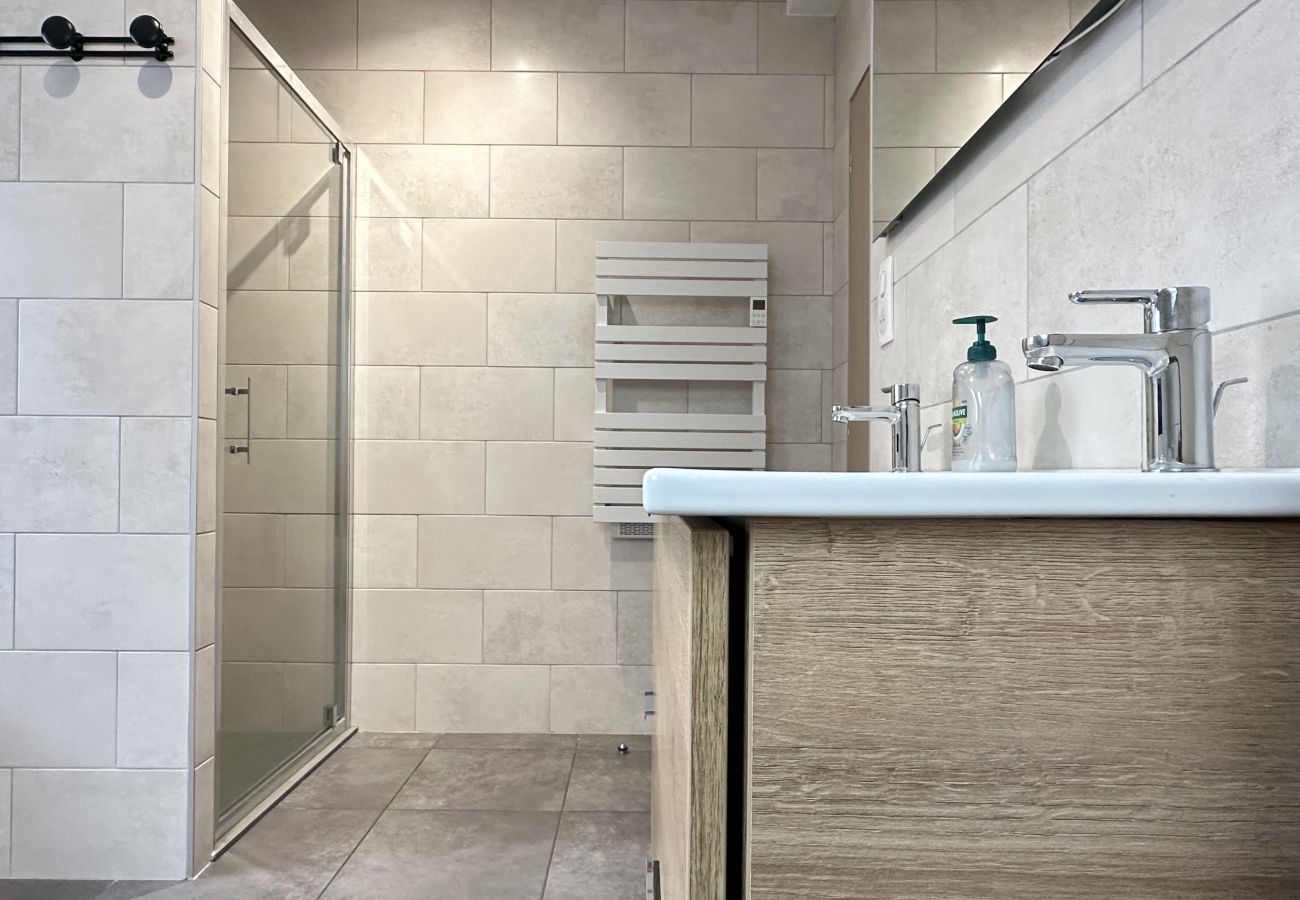 Maison à Cauterets - MAISON AVEC  JARDIN - 3 CHAMBRES - 8 PERSONNES