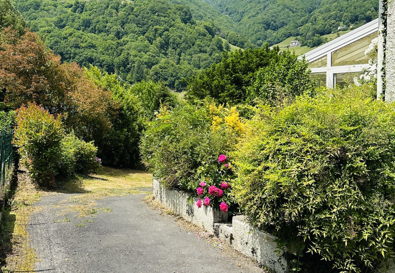 Maison à Cauterets - MAISON AVEC  JARDIN - 3 CHAMBRES - 8 PERSONNES