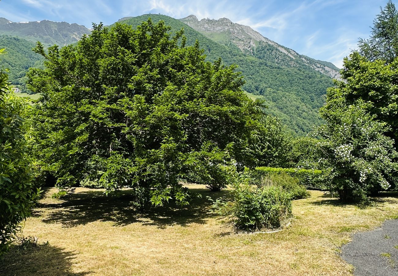 Maison à Cauterets - MAISON AVEC  JARDIN - 3 CHAMBRES - 8 PERSONNES