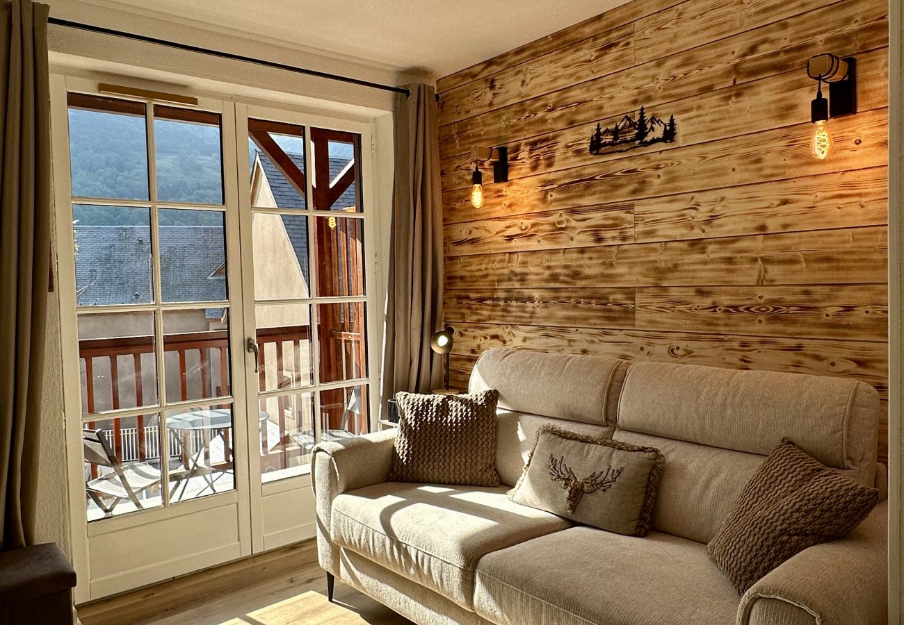 Studio à Cauterets - Studio-cabine 4 pers. Balcon. vue. Parking