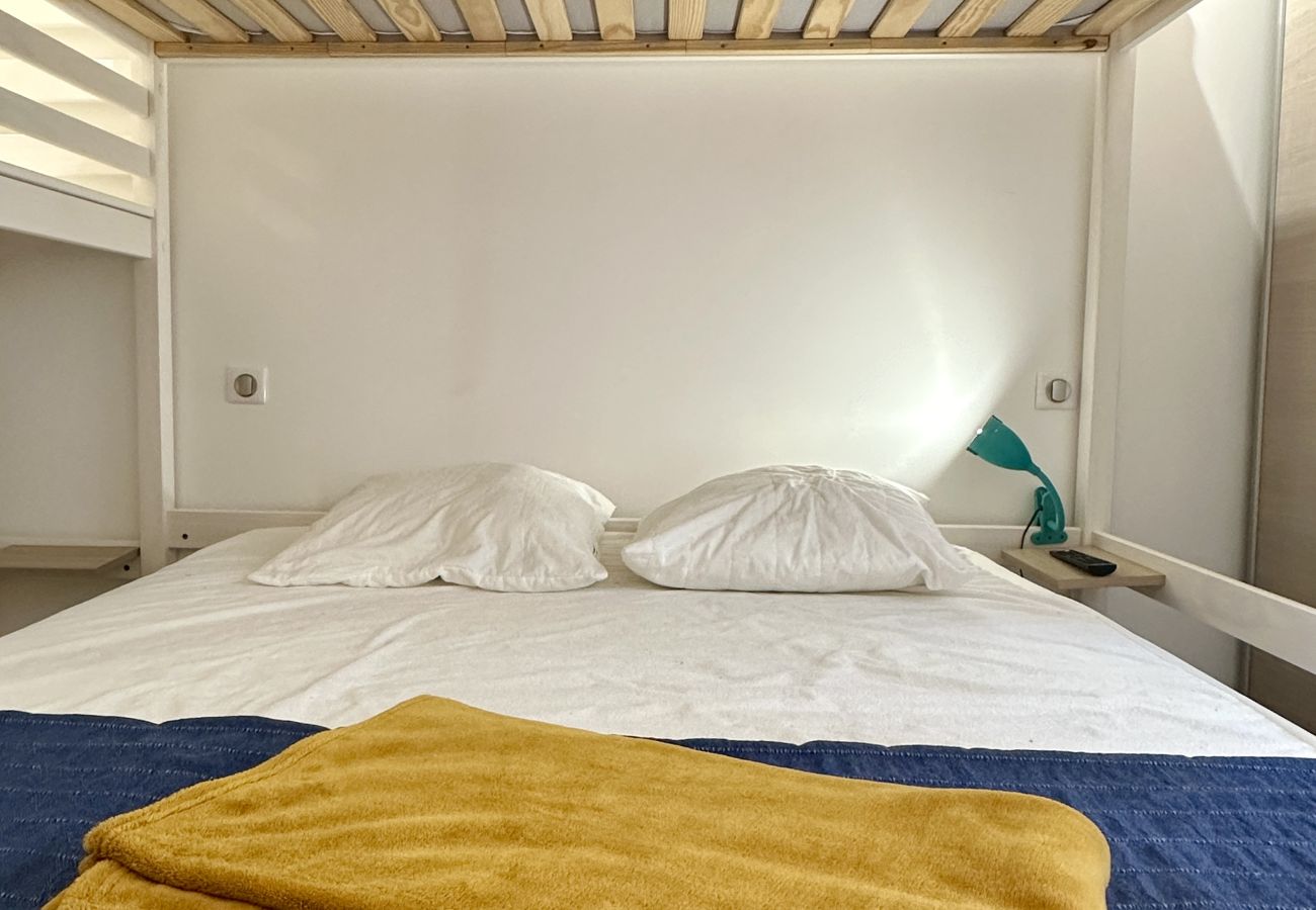 Appartement à Cauterets - Au pied du télécabine, Joli T3 48m2 avec terrasse. 